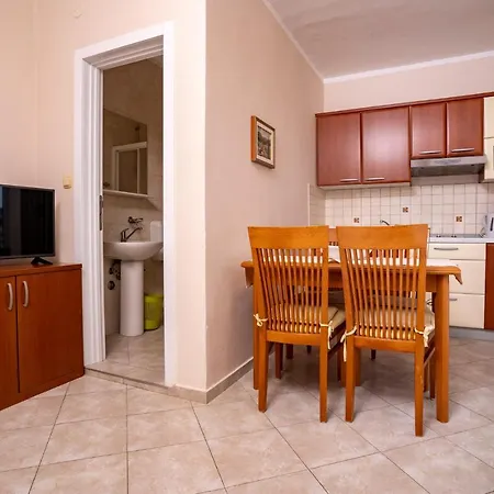 Stare Brajde Apartmán Lopar