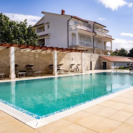 Stare Brajde Apartment Lopar
