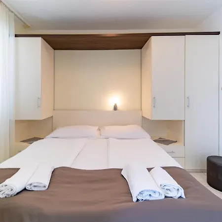 Stare Brajde Apartment *