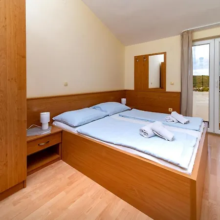 Apartment Stare Brajde Lopar